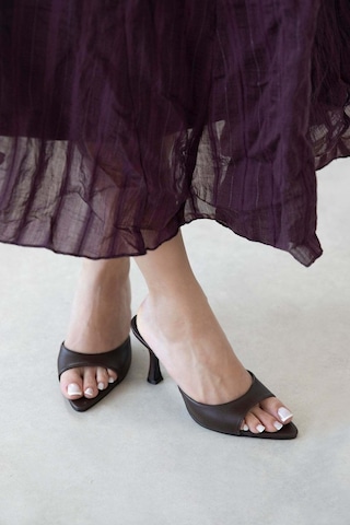 Wolk Shoes Franco Kadın Topuklu Deri Arkası Acık Topuklu Ayakkabı Kahverengi