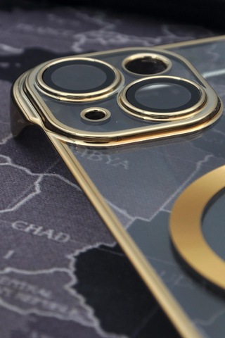 Apple Uyumlu iPhone 13 Uyumlu Altın Sarı Gold Renkli İnce Kenarlı Şeffaf Sert Kapak Kılıf Sarı -