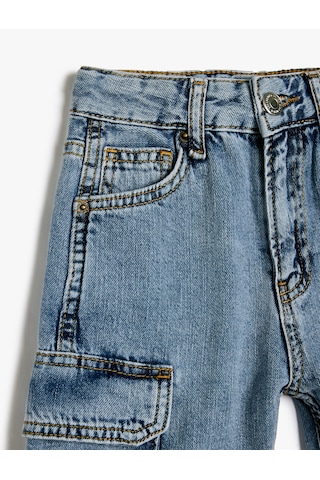 Koton Kapaklı Cep Detaylı Pamuklu Oversize Denim Şort Orta İndigo 5skb40022td İndigo
