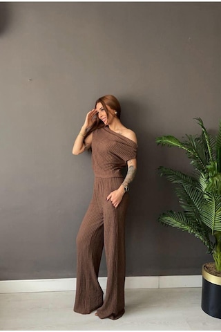Kadın Waffle Kumaş Kayık Yaka Crop Bluz Pantolon Takım Rahat Şık Yazlık 2 Li Takım Kahverengi