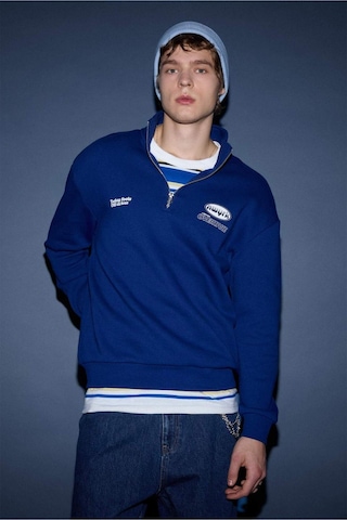 Defacto Boxy Fit Dik Yaka Baskılı Sweatshirt F9709ax26spbe753 Mavi-be753