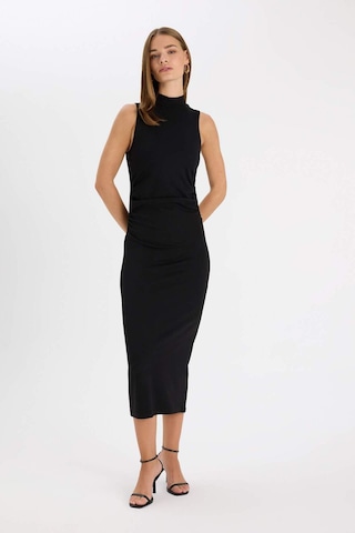 DeFacto Bodycon Vücudu Saran Yarım Balıkçı Yaka Kolsuz Maxi Siyah Abiye Elbise D5067AX24AUBK81