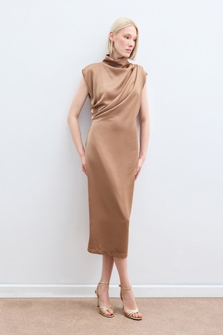 Düğme Detaylı Uzun Elbise - Camel-136138 Camel