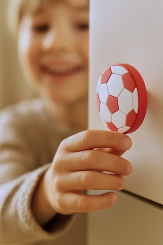 Futbol Topu Çocuk Odası Mobilya Kulbu - Polyester - Tek Vidalı Dolap ve Çekmece Kulpu Kırmızı-beyaz