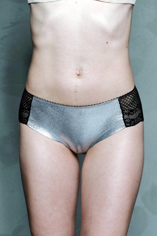 Moonlight 3004 Gümüş Dantel Detaylı Slip Külot Siyah-gri