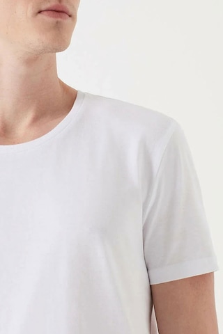 Mavi Bisiklet Yaka T-shirt Beyaz