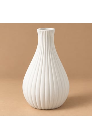 Yivli Beyaz Dekoratif Vazo Modern Kuru Çiçeklik, Salon Ve Ev Dekorasyonu 15 Cm