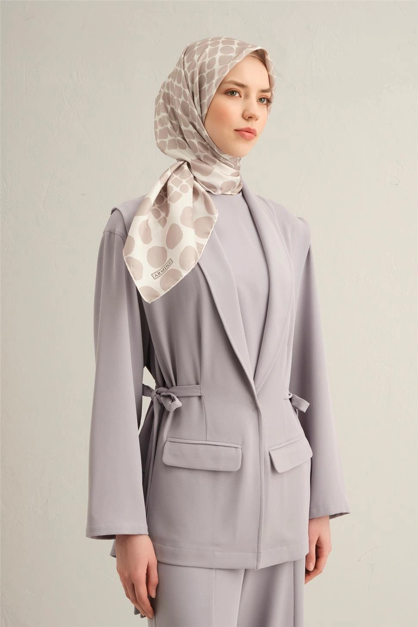 Armine Geometrik Desenli Saf İpek Twill Eşarp 9354d 83 Gri