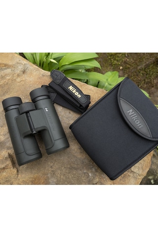 Nikon Prostaff P7 10x30 Dürbün Siyah
