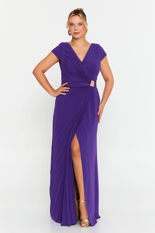 Doridorca Kadın Kruvaze Yaka Pilise Detaylı Geniş Beden Aralıklı Uzun Abiye Elbise 7135 Mor