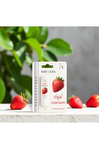 Shiness Doğal Dudak Balmı Çilek Aromalı