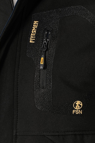 Famoda Kürklü Su ve Rüzgar Geçirmez Softshell Kışlık Erkek Mont - Siyah