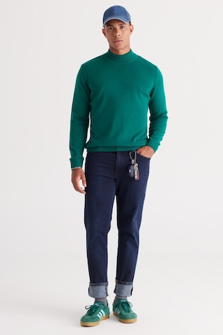 AC&Co / Altınyıldız Classics Erkek Koyu Yeşil Standart Fit Normal Kesim Yarım Balıkçı Yaka Triko 4A4923100005KYLS Koyu Yeşil