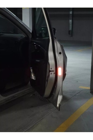 Kriart Kırmızı Araç Kapı Yansıtıcı Çıkartmaları 236937351