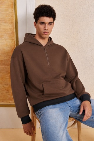Makentmoda Kapüşonlu Yarım Fermuarlı Kanguru Cepli Oversize Sweatshirt Kahverengi M