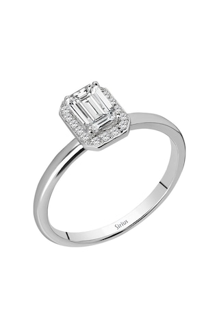 Sirius Pırlanta Ve Emerald Kesim Beyaz Safir Yüzük 0831R0031