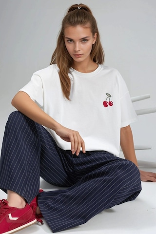Hiccup Oversize Nakışlı Örme T-shirt Tozlu Beyaz