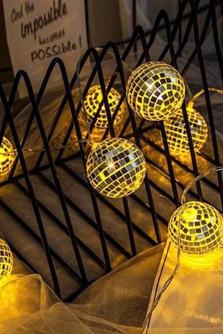 Mobgift Dekoratif Mini Disko Topu Şeklinde 10 Lu Led Zinciri 2 Metre Beyaz