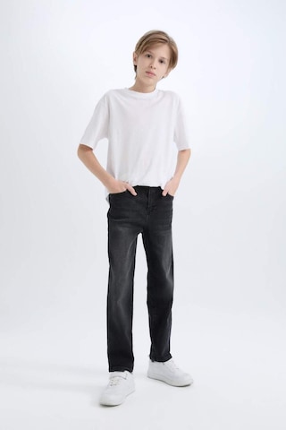 DeFacto Erkek Çocuk Straight Fit Basic Düz Jean Pantolon C7230A825SMNM40