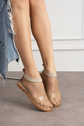 Dabab Shoes Kadın Bej File Taş Detaylı Lastikli Oliva Model Düz Taban Terlik Sandalet