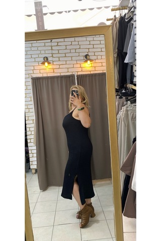 Tuba Toptaş Yırtmaçlı Gofre Elbise Siyah