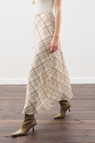 Desenli Tül Etek Bej Ekose Bej Ekose