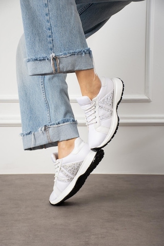Shoetek Beatriz Kadın Sneakers Yandan Taşlı Bağcıklı Spor Ayakkabı Beyaz Beyaz