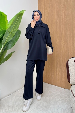 Mihran Butik Soho Elegance Yaka Detaylı Kadın Tesettür Alt Üst Takım Lacivert Mihran Butik Soho Elegance Yaka Detaylı Kadın Tesettür Alt Üst Takım Lacivert