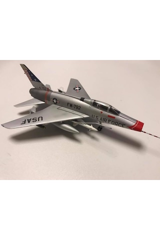 North American F-100 C Super Sabre Pm Model Avcı-bombardıman Uçağı Demonte Plastik Maketi