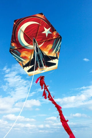 Ay Yıldız Jet Uçurtma