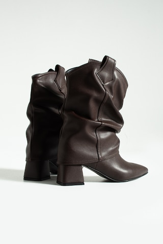 Duxal Shoes Kai Western Tarzı Büzgülü Detaylı Topuklu Çizme Bot Acıkahve