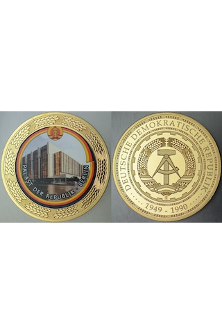 Doğu Almanya Madalyon 1949-1990 Berlin Cumhuriyet Sarayı. Renkli 33 Mm Çil.