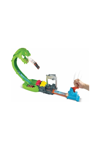 Hot Wheels Zehirli Yılanla Çarpışma Oyun Seti - Gtt93