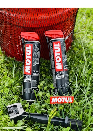 Motul Zincir Bakım Seti C2 + C1 + Fırça Motul Zincir Bakım Seti C2 + C1 + Fırça
