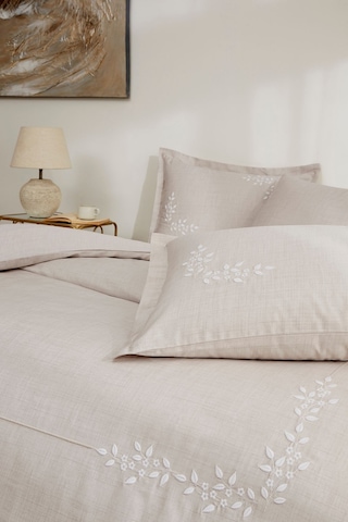 Özdilek Daniela Battal Boy Nakışlı Saten Nevresim Takımı Çok Renkli