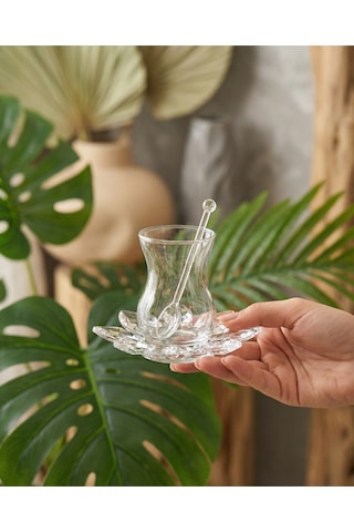 Elta Collection 18 Parça Kristal Çay Seti Kristal Tabak Ve Kaşıklı İnce Belli 6 Kişilik Şık Çay Takımı Seffaf
