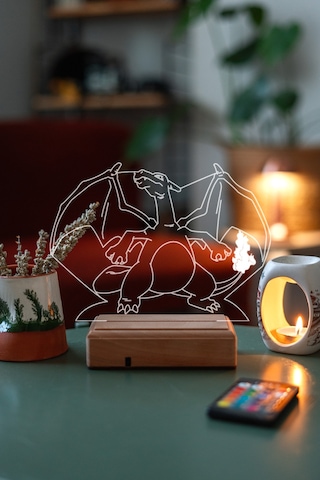 Pokemon - Charizard 16 Renk Anime Gece Lambası