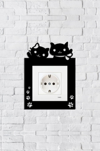 Sevimli Kedi Tasarım Priz Çerçevesi İç Ölçü 8,4x8,4 Cm Dekoratif Priz - Anahtar Çerçevesi Siyah