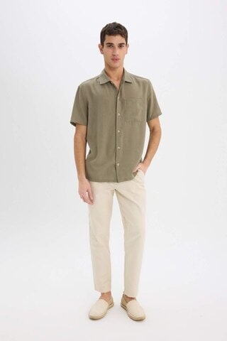 DeFacto Relax Fit Polo Yaka Keten Görünümlü Yazlık Kısa Kollu Gömlek E1230AX25SMKH403
