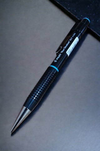 Pilot The Shaker 0.7 Mm Versatil Uçlu Kalem Yeni Üretim Sallayınca Uç Çıkaran Kalem Çok Renkli
