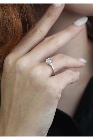 Morganite Oval Tektaş Yüzük