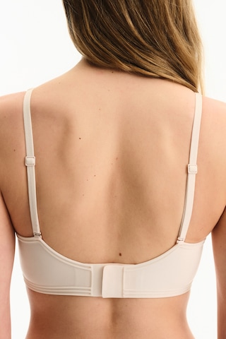 Penti Krema Pembesi Invisible Görünmez Contour Balensiz Sütyen