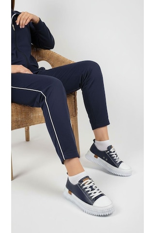 Cem Pekşen Be Fast One C-120 Kadın Günlük Deri Comfort Sneaker Beyaz - Lacivert