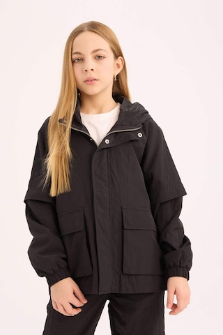 DeFacto Kız Çocuk Su İtici Kapüşonlu Fermuarlı Çıtçıt Kapamalı Cepli Yağmurluk D6934A825SPBK27 Siyah