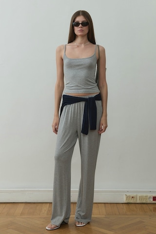 Suud Collection Gri Cosie Askılı Top