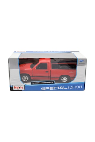 Maisto 1993 Chevrolet 454 Ss Pick-up Model Araba 1/24 - Kırmızı