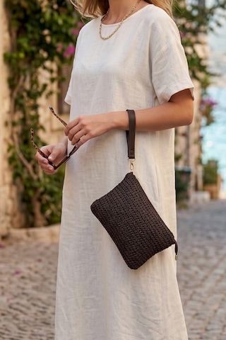 Vivazzaluxe Doğal Hasır Örme Orta Boy Kadın Yazlık Portföy Clutch Çanta Acı Kahverengi