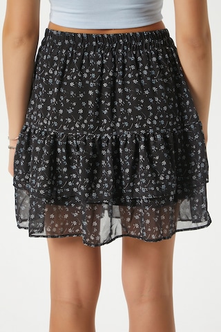 Kadın Juliet Siyah Çiçekli Astarlı Volanlı Mini Şifon Dokuma Etek