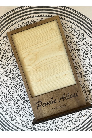 Kişiye Özel Kişiselleştirilebilir Üzerinde İsim Yazılı Ahşap Fotoğraf Çerçevesi - Dikey