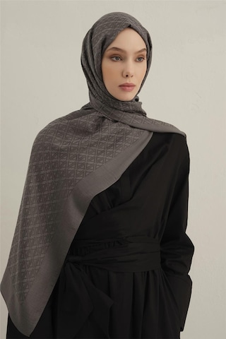 Armine Lyocell Naia Üçgen Monogram Şal 5 18 Füme